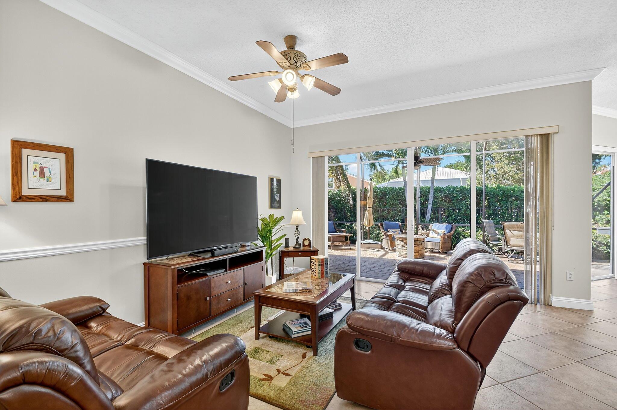 MADISON GREEN - Residential