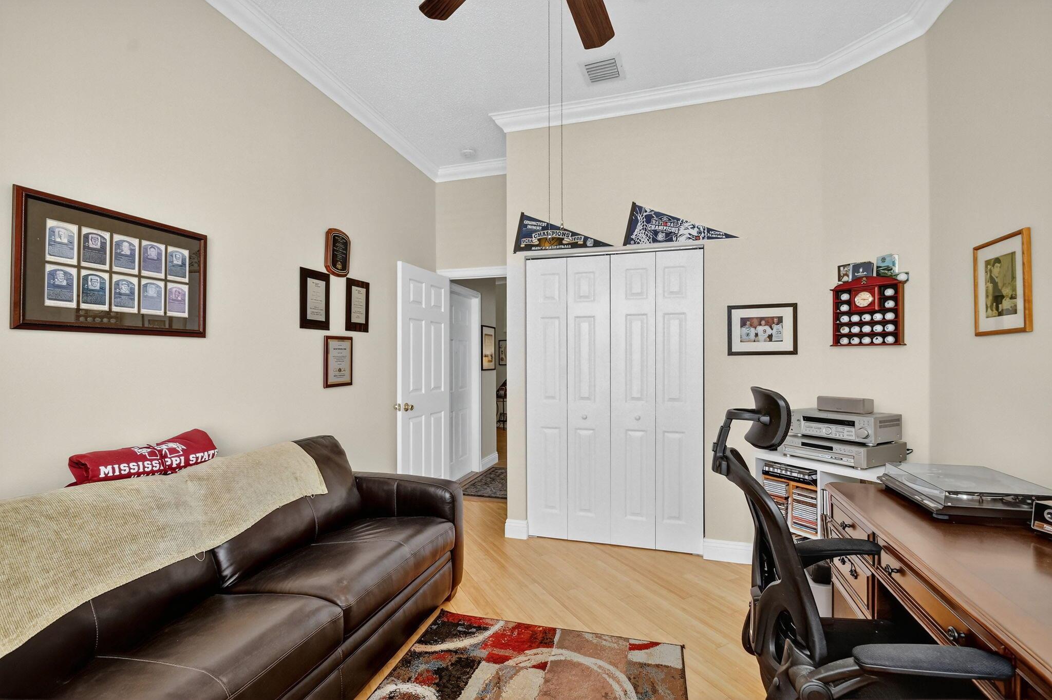 MADISON GREEN - Residential