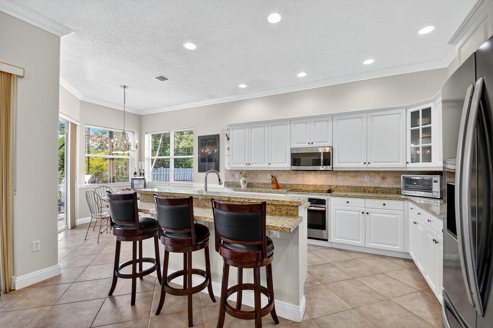 MADISON GREEN - Residential