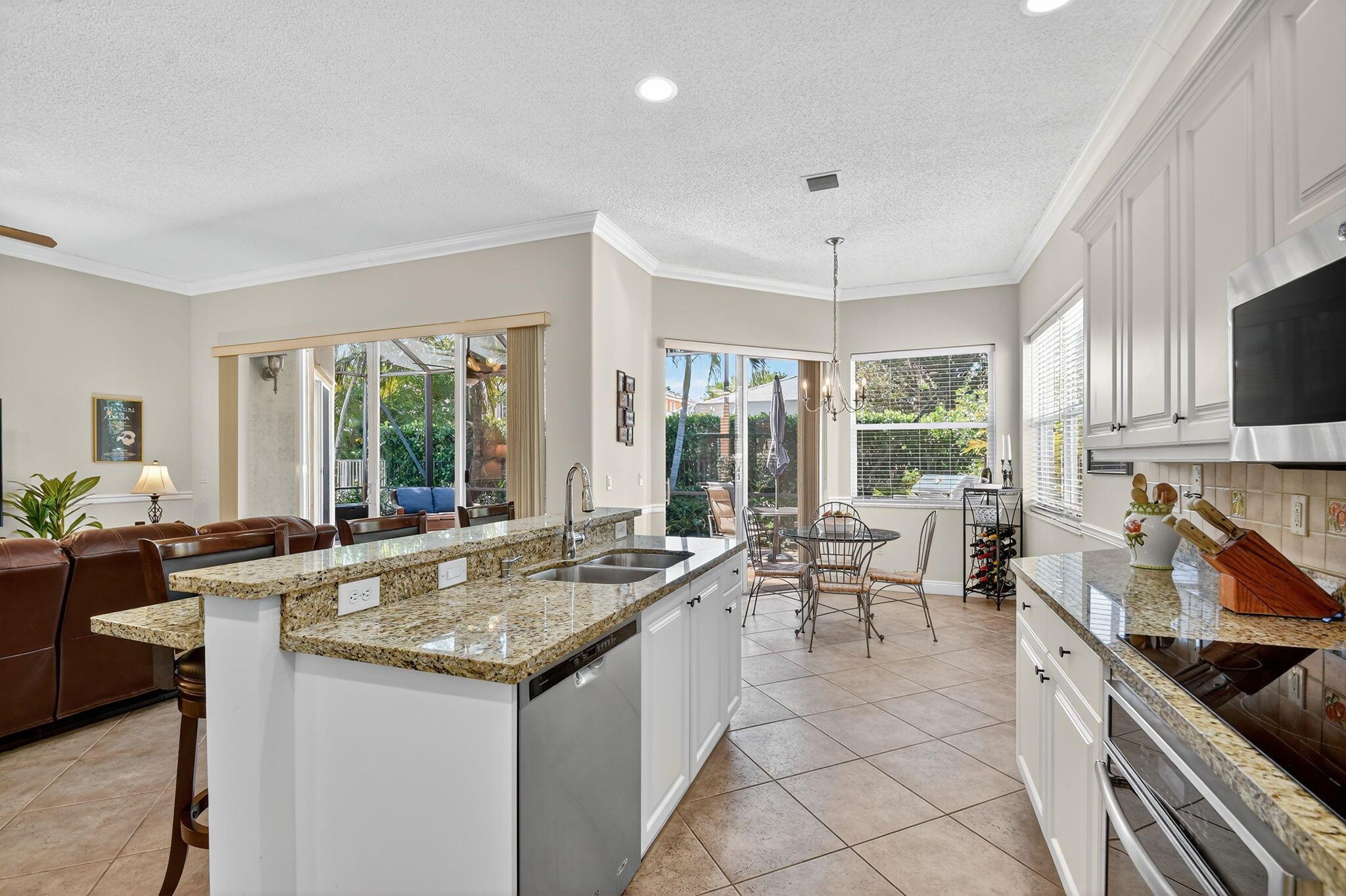 MADISON GREEN - Residential