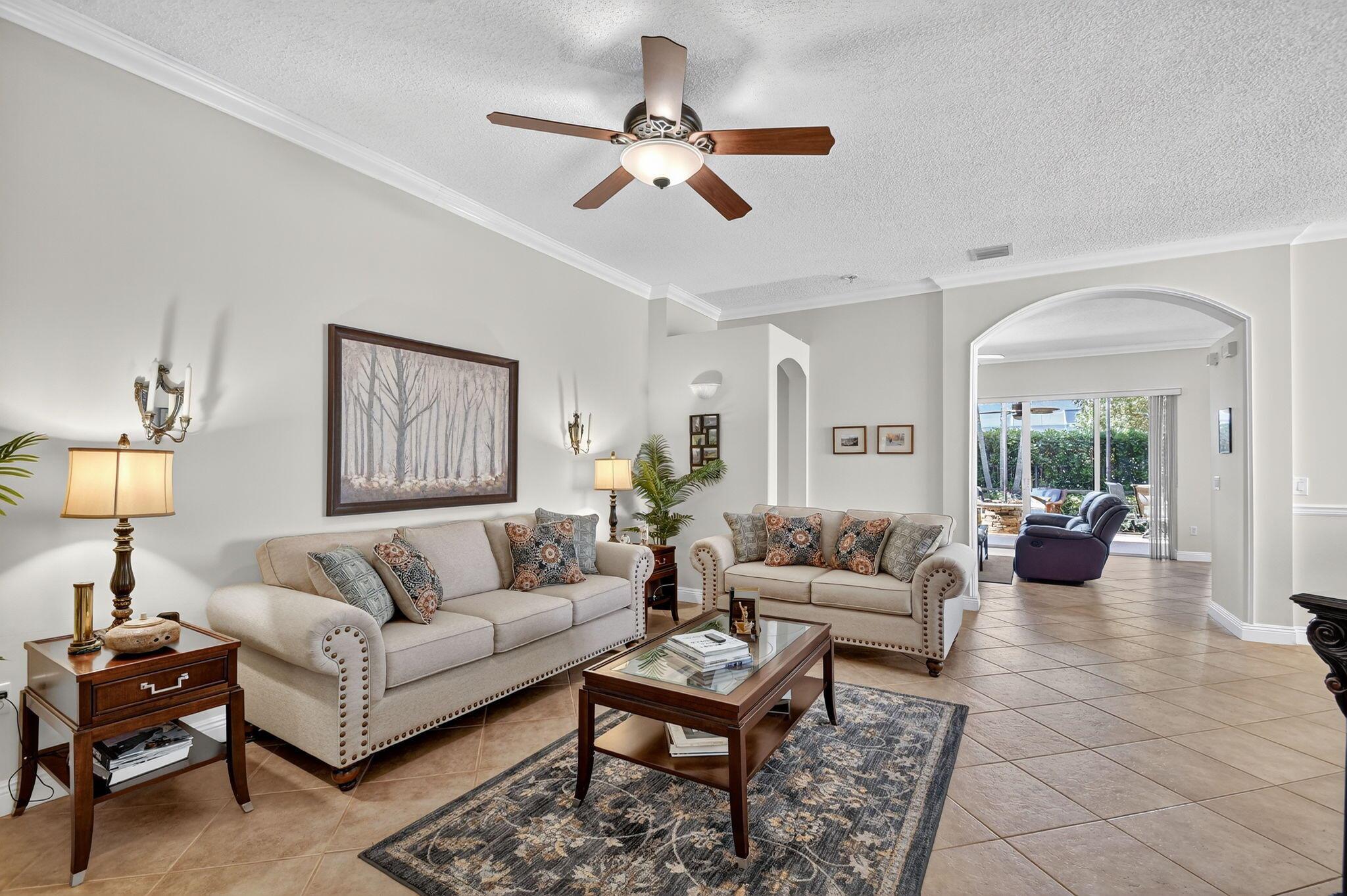 MADISON GREEN - Residential