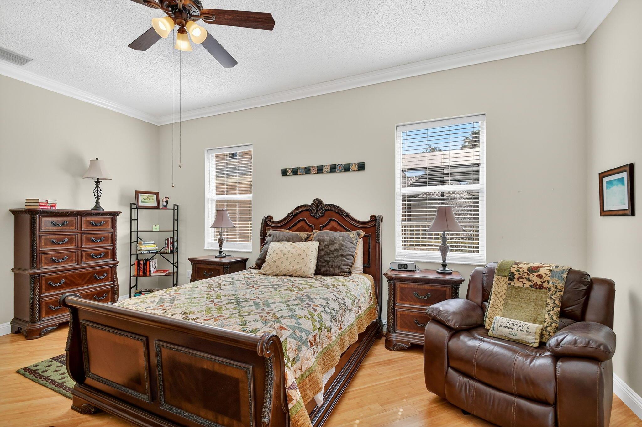 MADISON GREEN - Residential