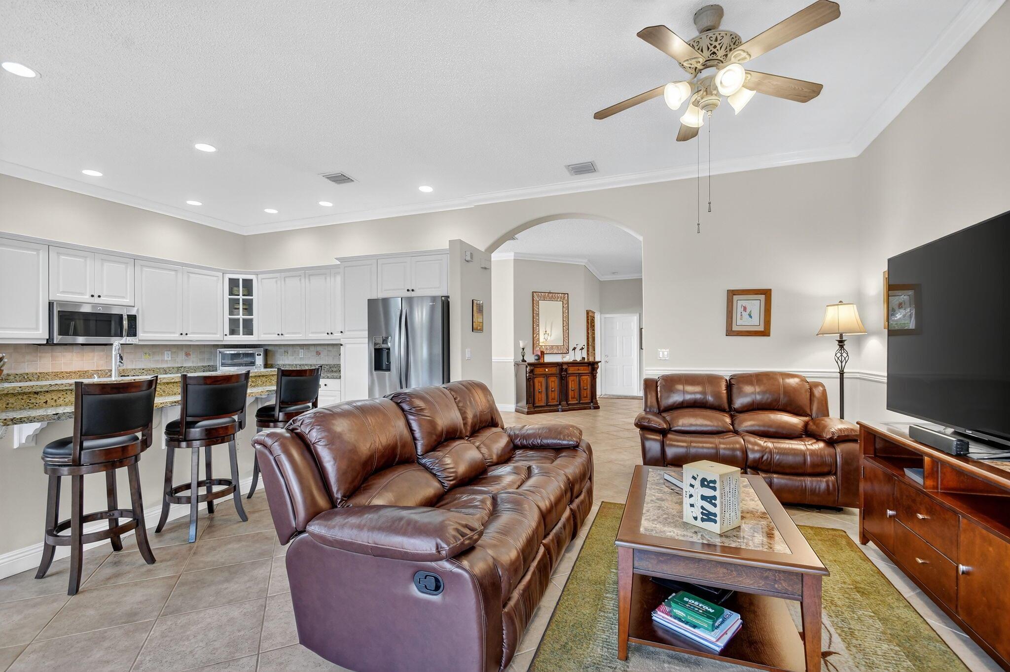 MADISON GREEN - Residential