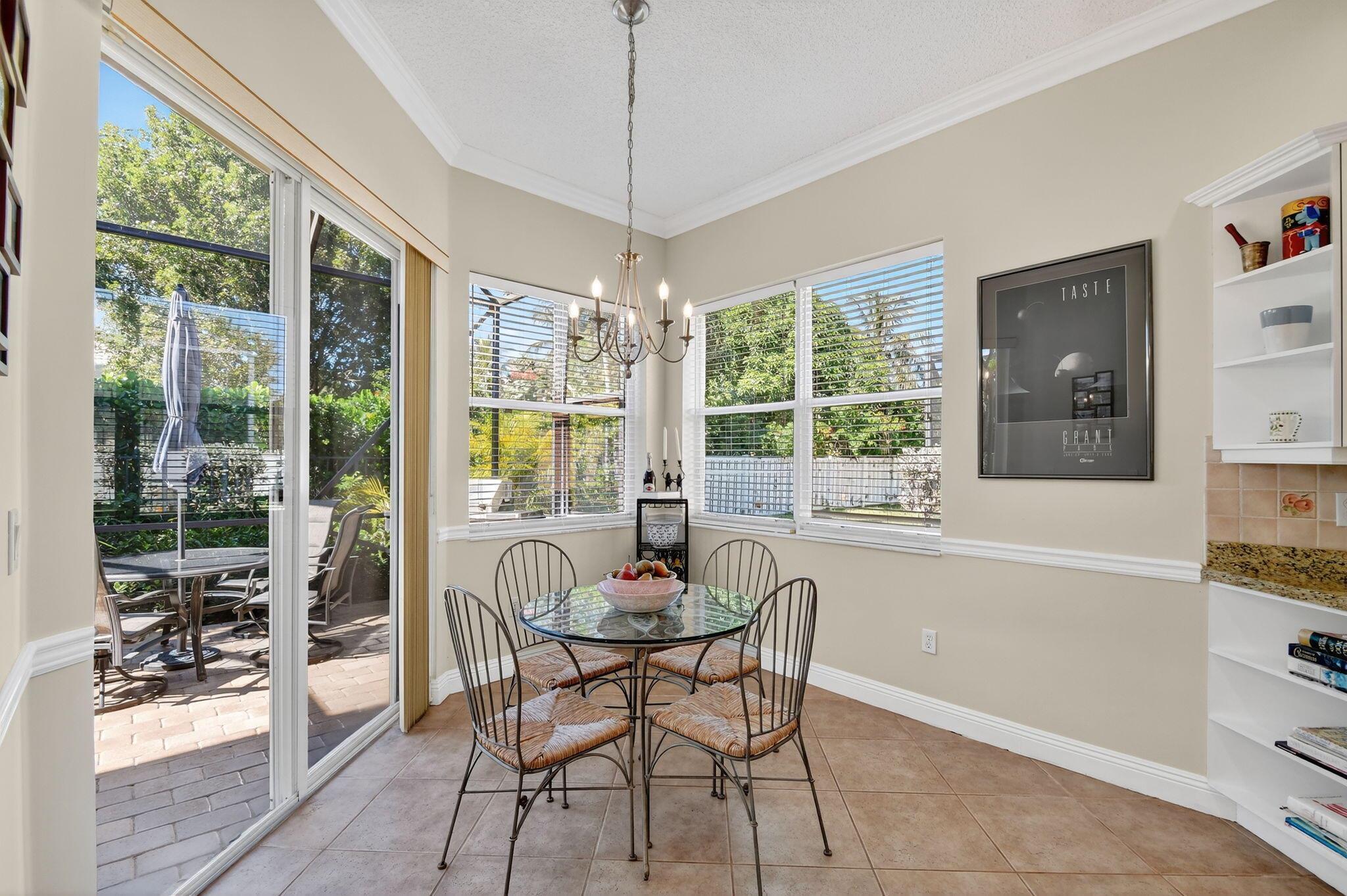 MADISON GREEN - Residential