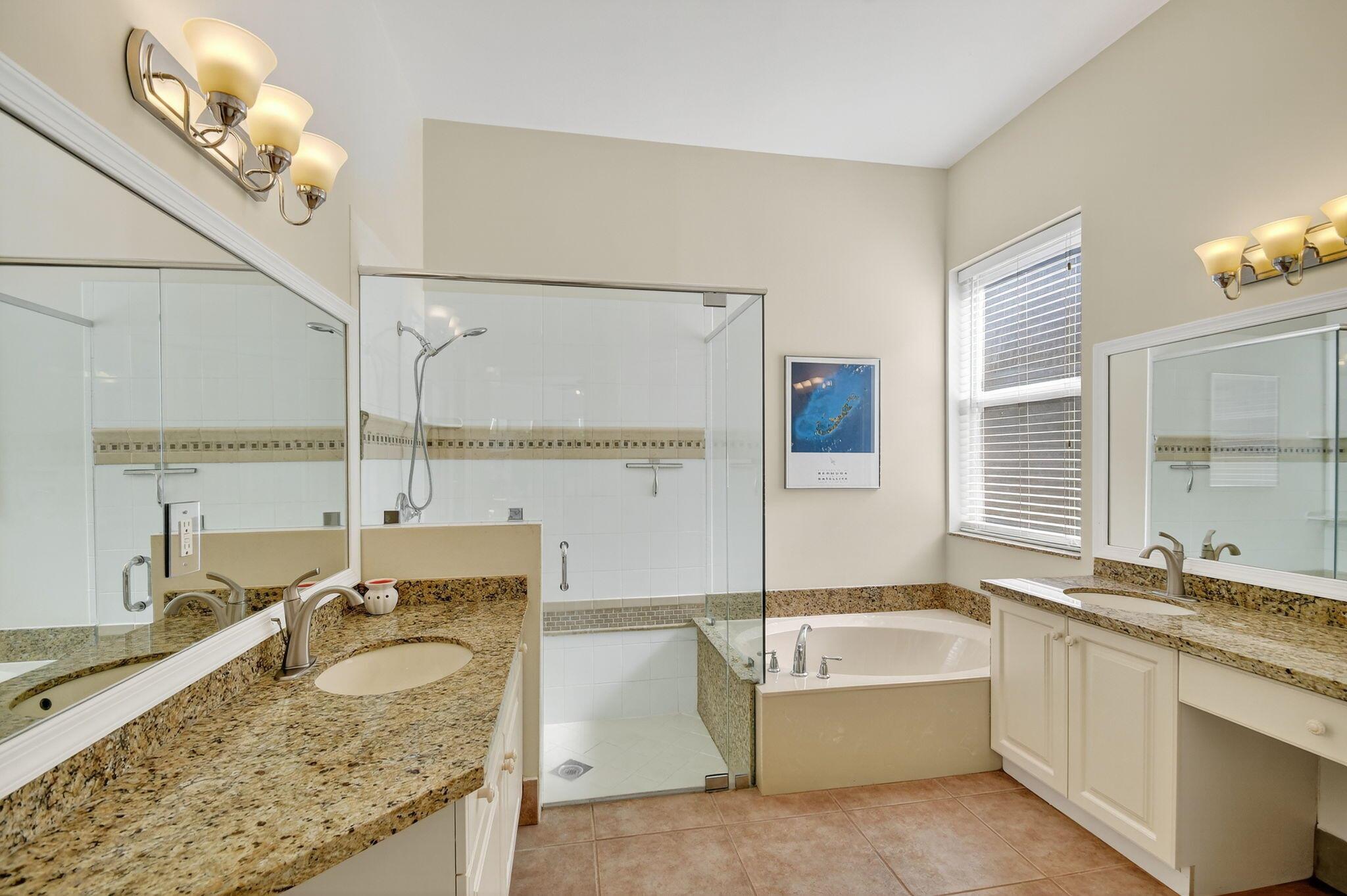 MADISON GREEN - Residential