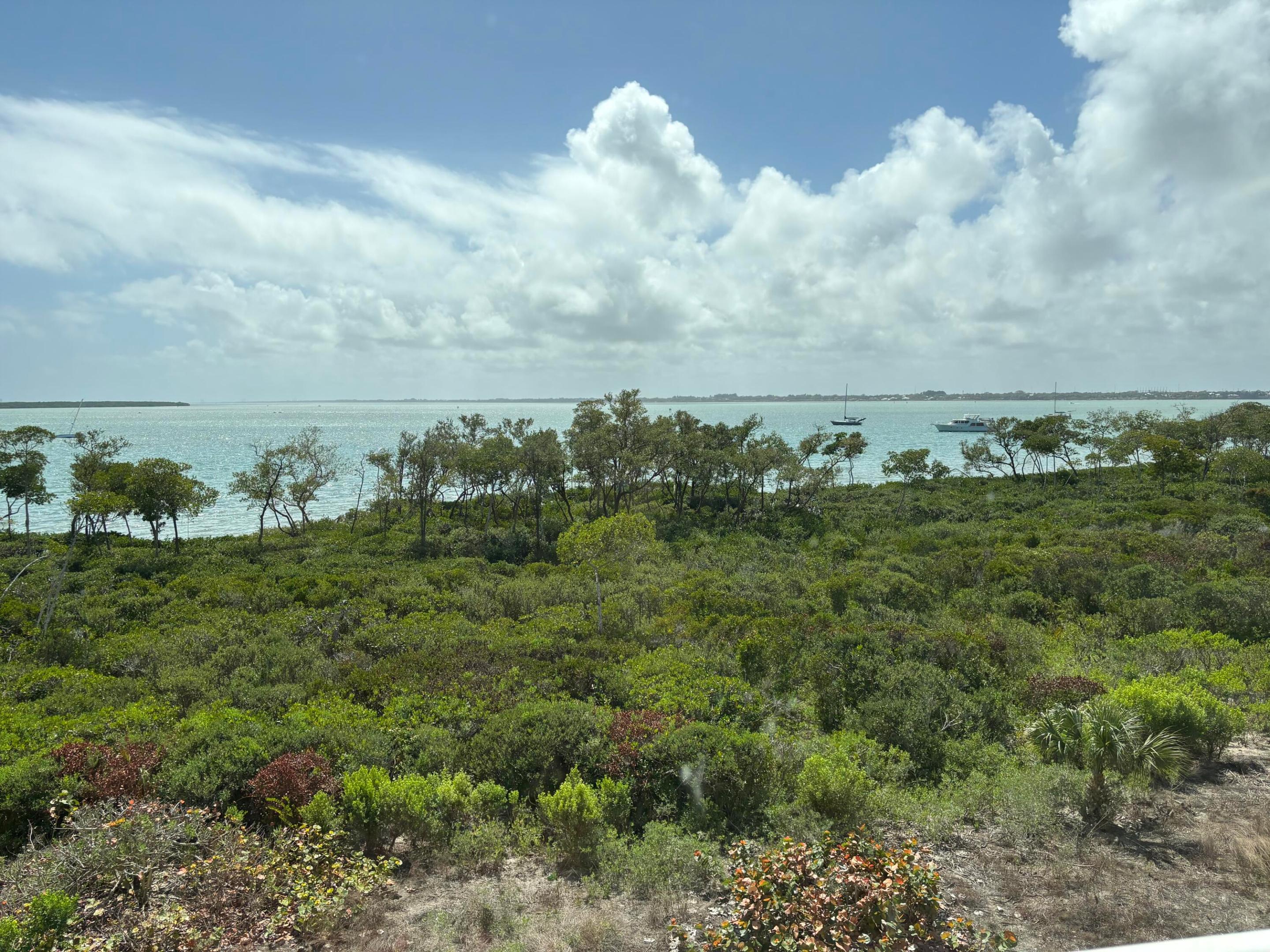 Harbour Isle West - Residential
