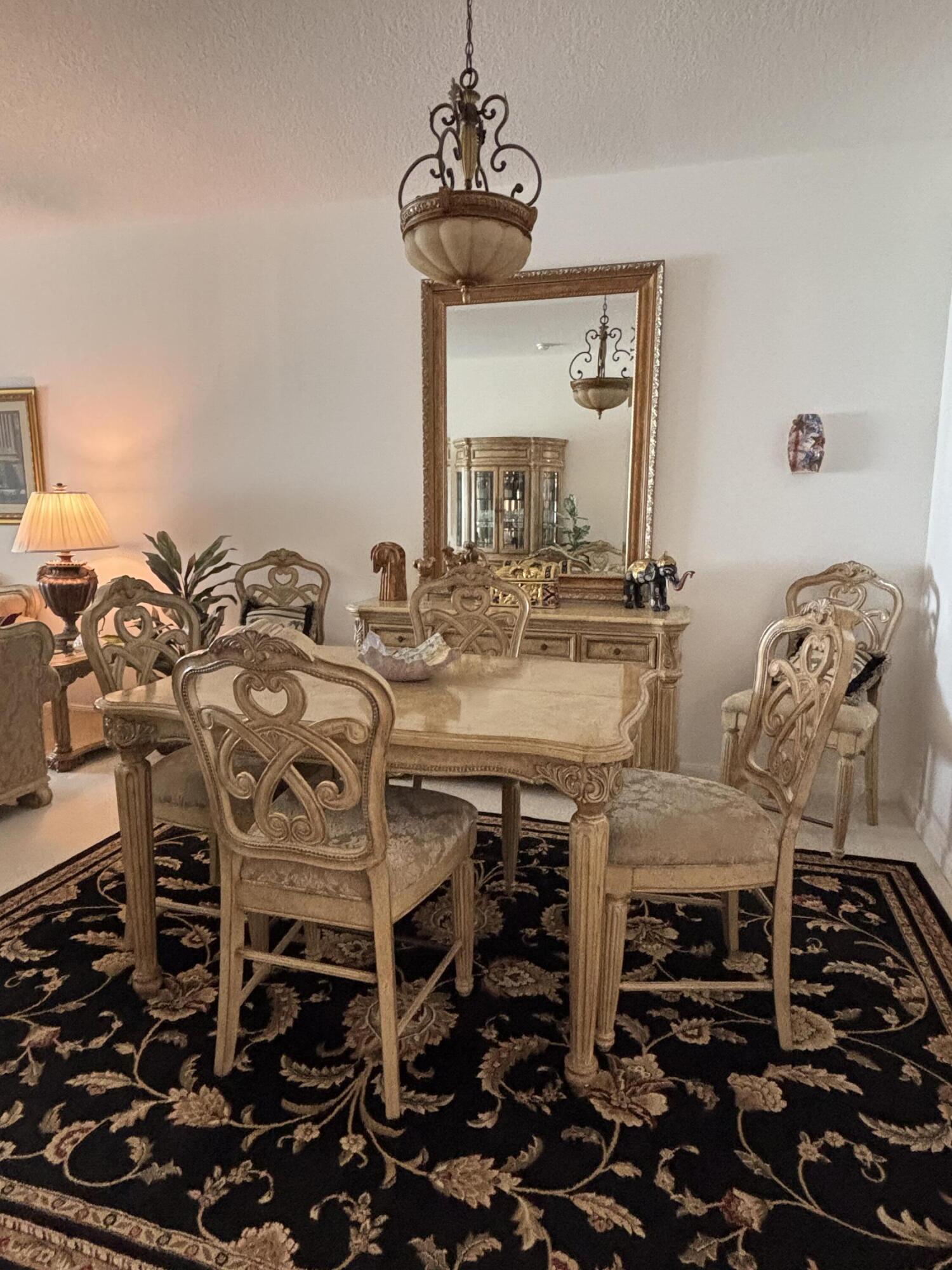 24 Harbour Isle Drive W 305