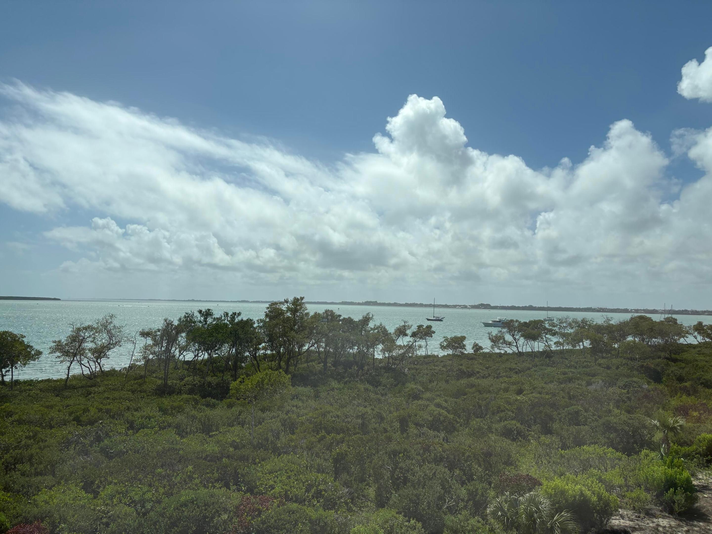 Harbour Isle West - Residential