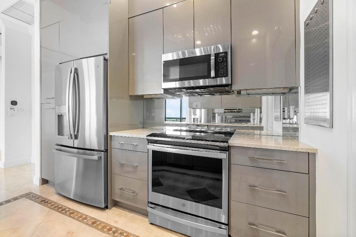 ONE CITY PLAZA CONDO - Residential