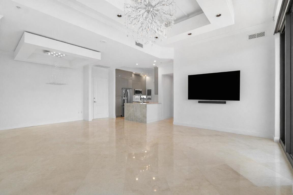 ONE CITY PLAZA CONDO - Residential