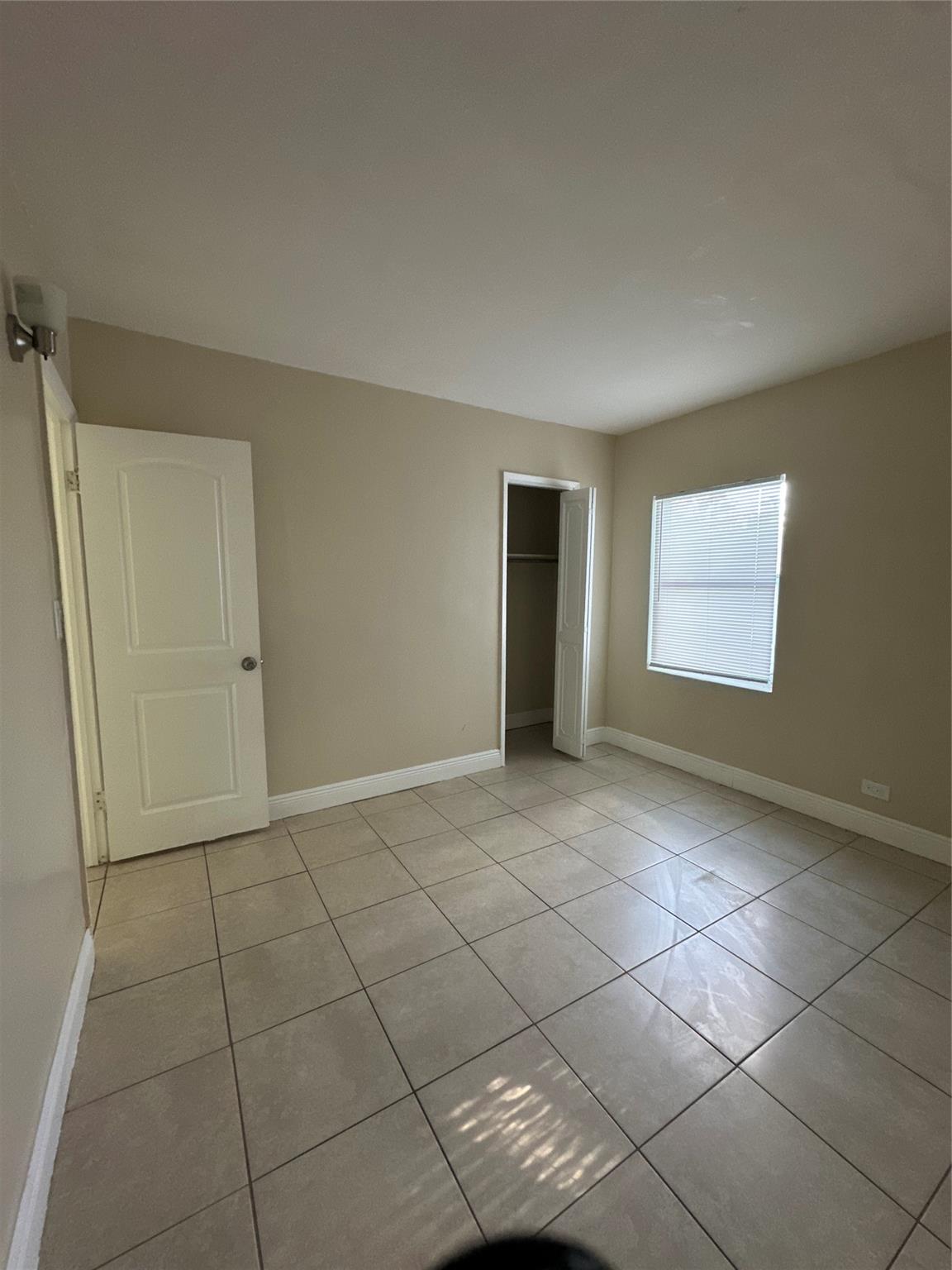 LINCOLN PARK FIRST ADD - Residential Lease