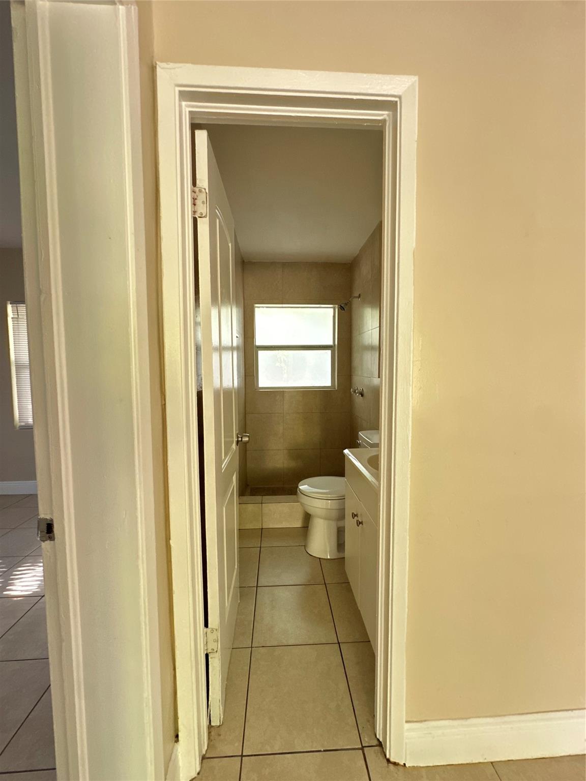 LINCOLN PARK FIRST ADD - Residential Lease