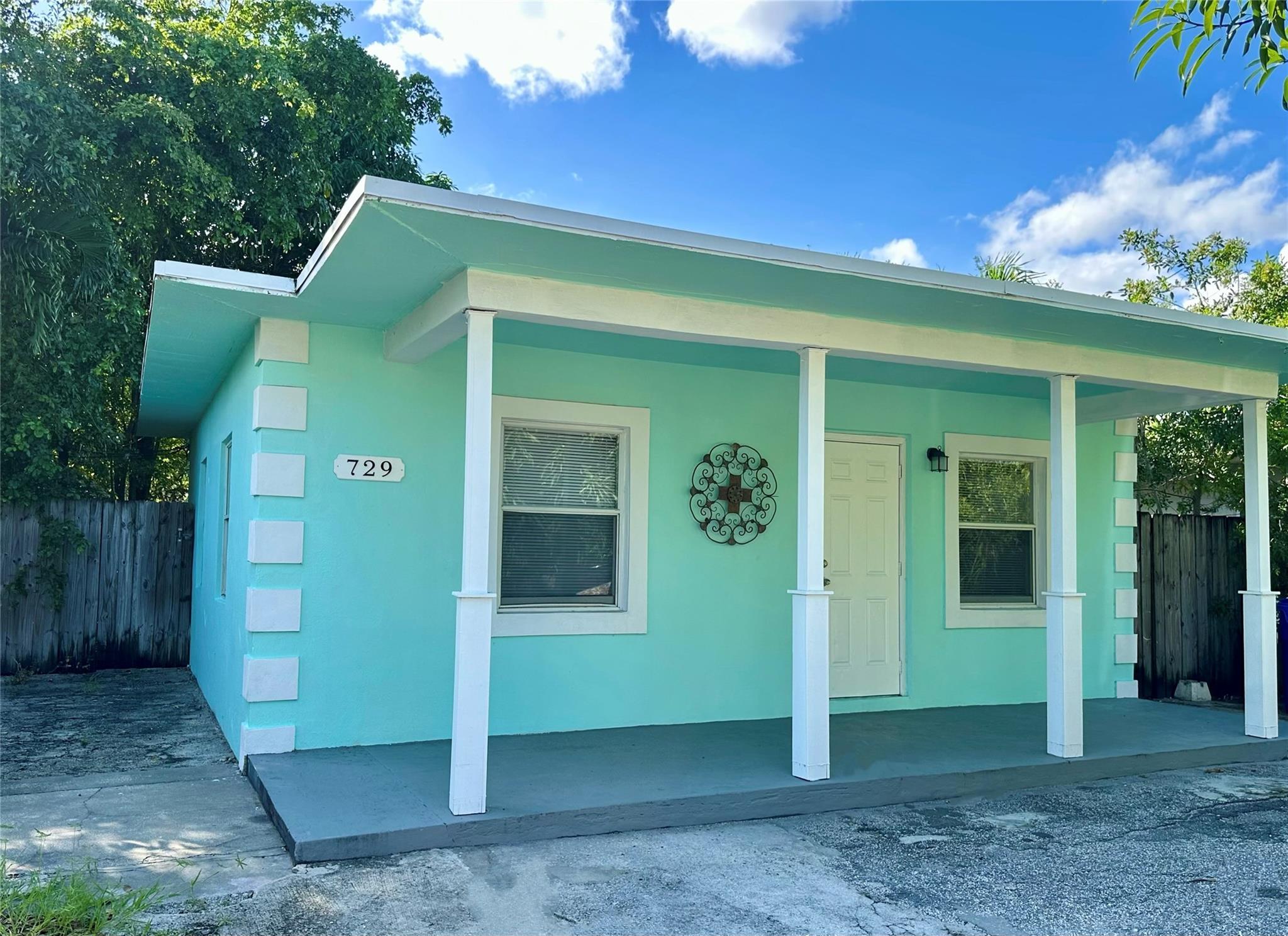 Welcome to this charming 2-bedroom, 1-bath home perfectly located in the heart of Fort Lauderdale. This cozy residence offers a bright open living space, modern kitchen, and spacious bedrooms. Enjoy a private backyard that is ideal for relaxing or entertaining. Conveniently close to downtown, beaches, shopping, dining, and major highways.