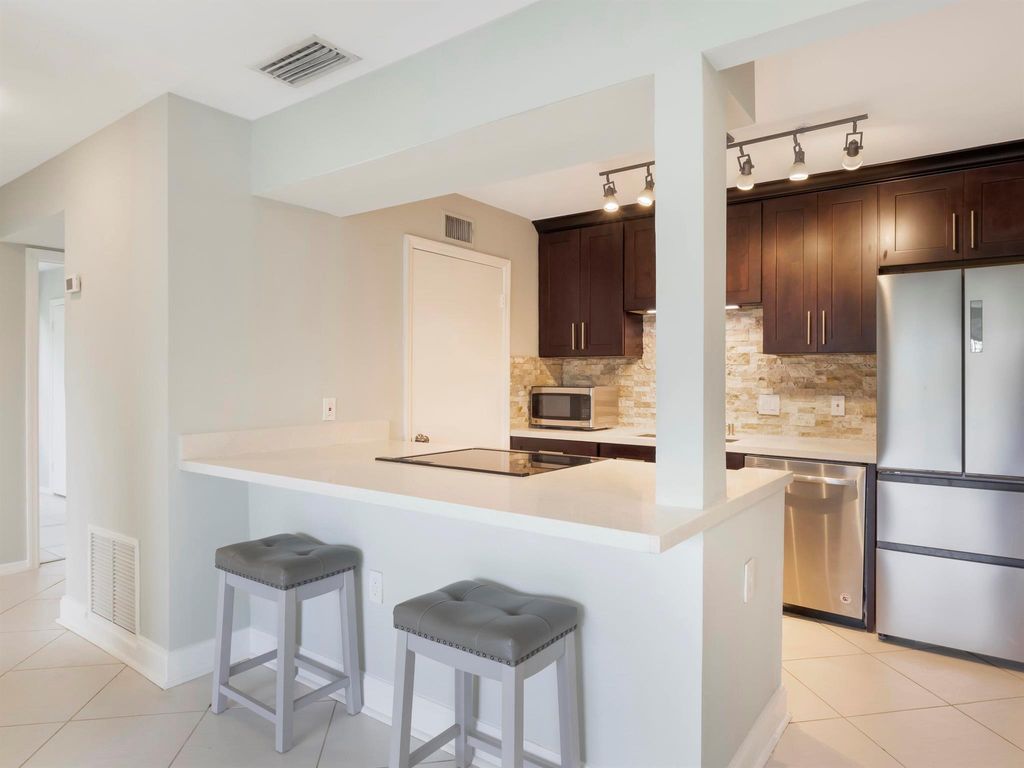 Photo of 2313 N Congress Avenue #17, Boynton Beach, FL 33426 (MLS # R11110971)