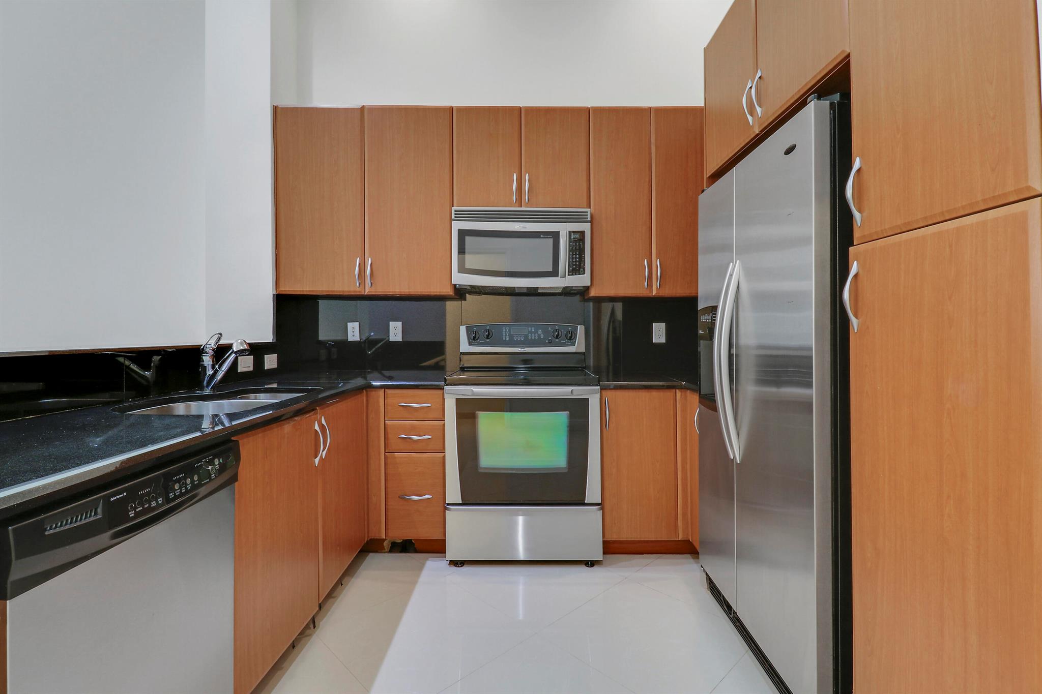 701 S Olive Avenue 307