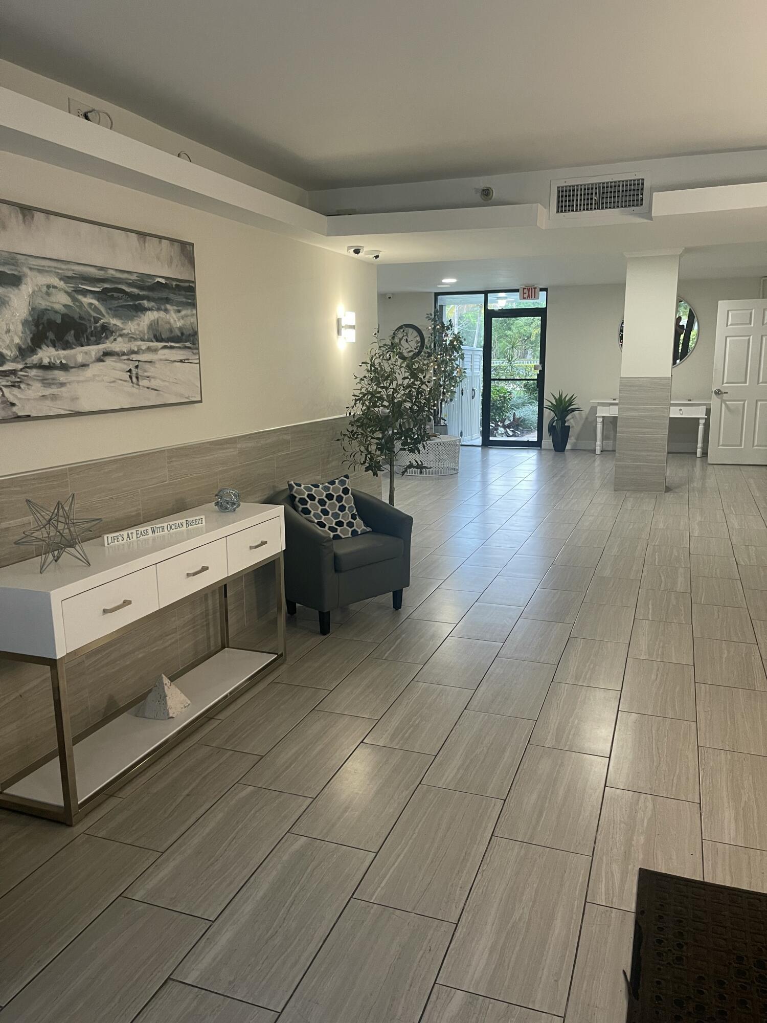 LAVERS RESORT & RACQUET CLUB - Residential