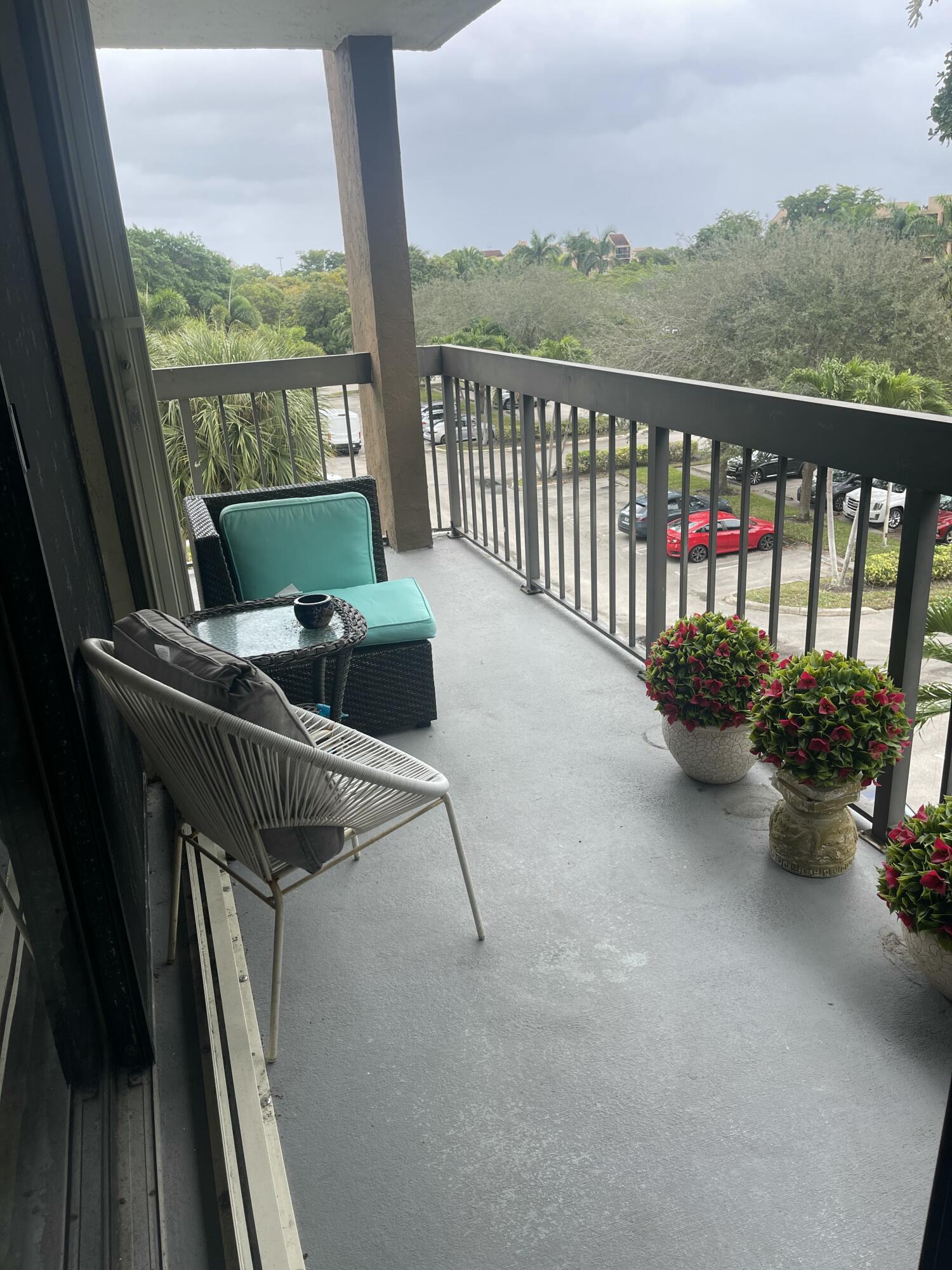 LAVERS RESORT & RACQUET CLUB - Residential