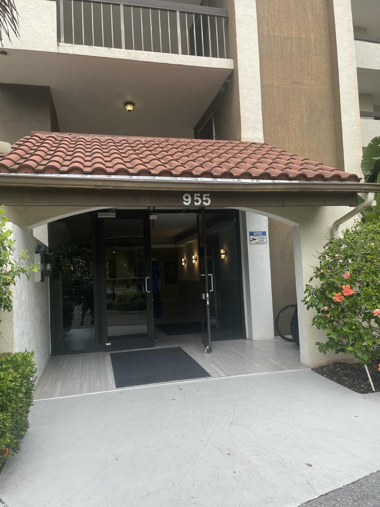 LAVERS RESORT & RACQUET CLUB - Residential