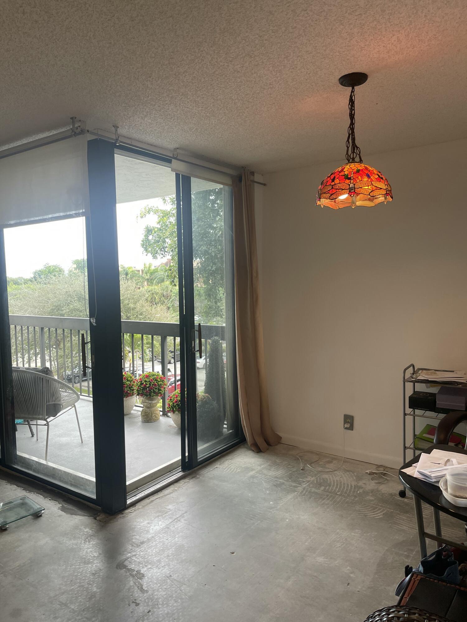 LAVERS RESORT & RACQUET CLUB - Residential