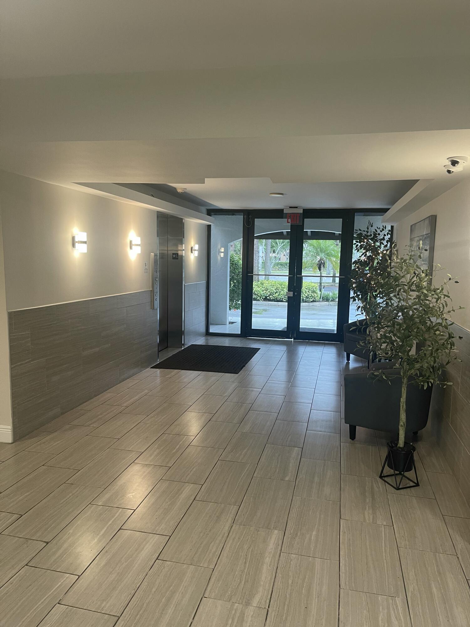 LAVERS RESORT & RACQUET CLUB - Residential