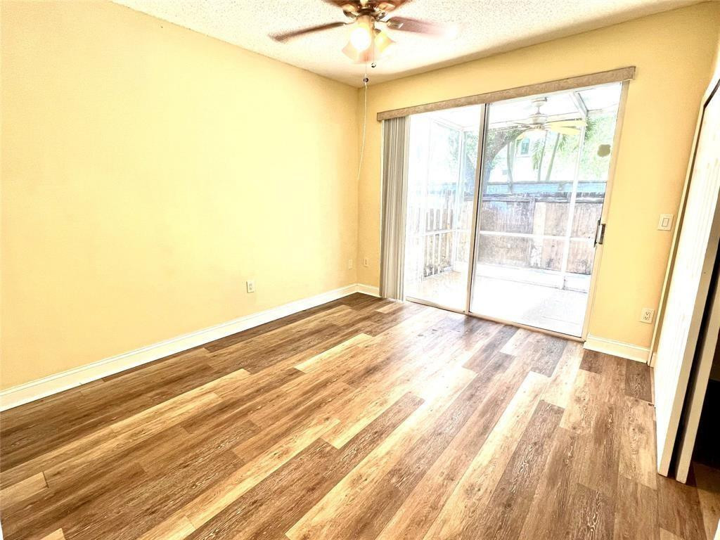 7893 N Southwood Circle