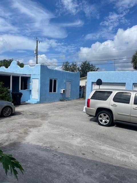 LAKE WORTH TOWN OF - Residential Income