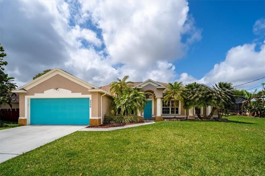 Photo of 2550 SW Dalpina Rd, Port Saint Lucie, FL 34953 (MLS # F10322732)