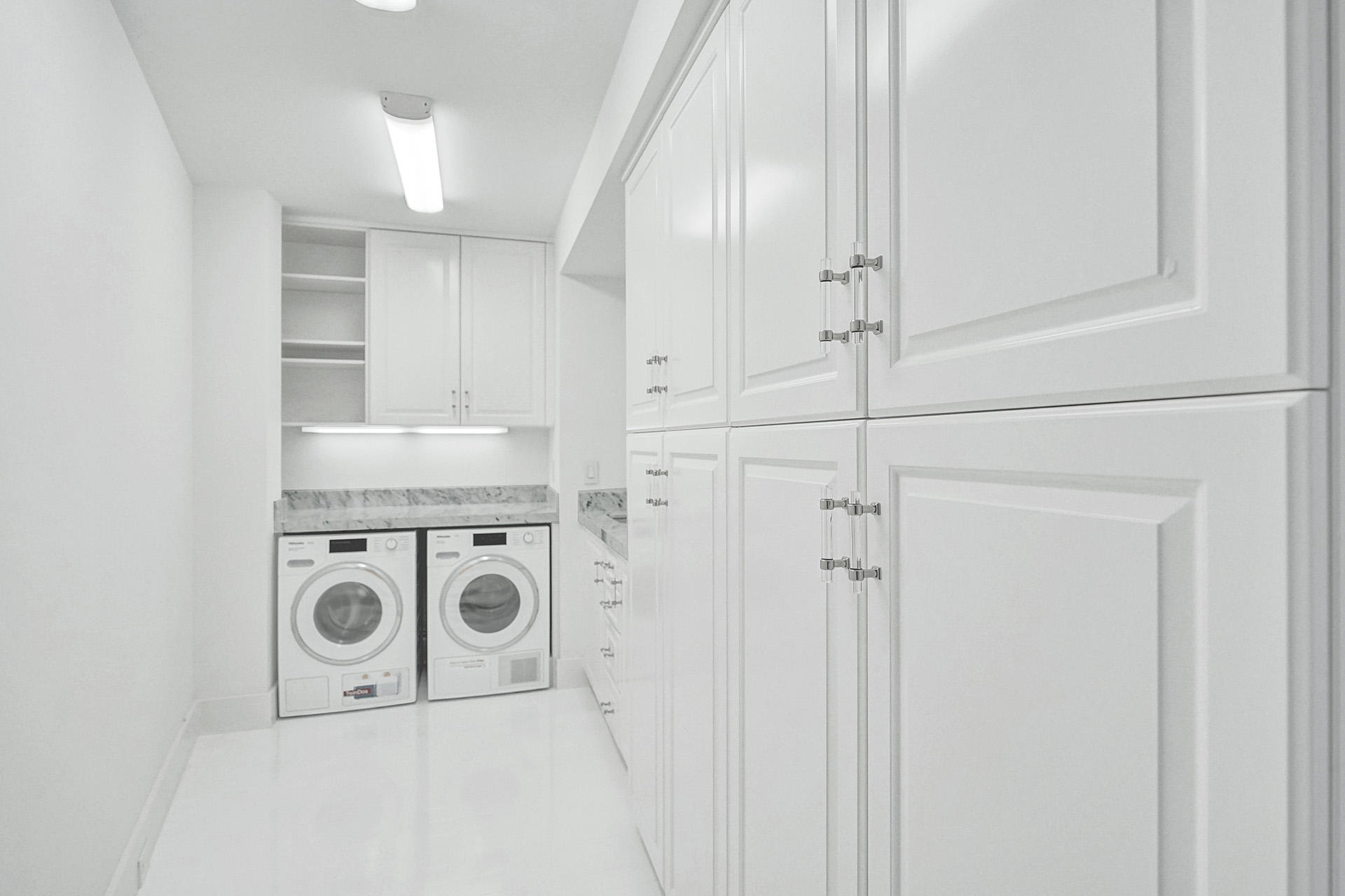 Palm Beach Towers - Residential