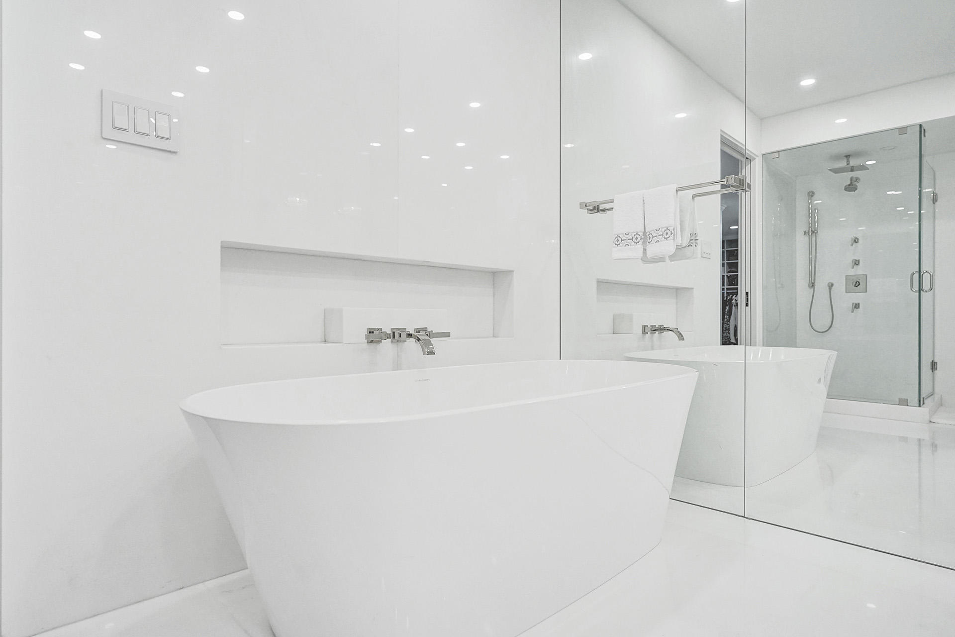 Palm Beach Towers - Residential