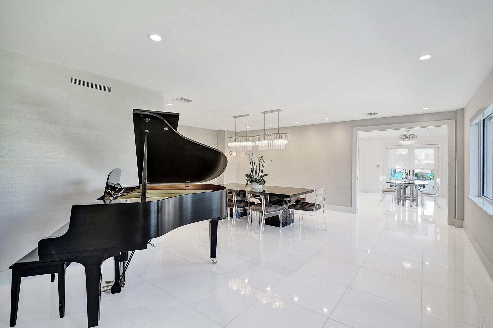 Palm Beach Towers - Residential