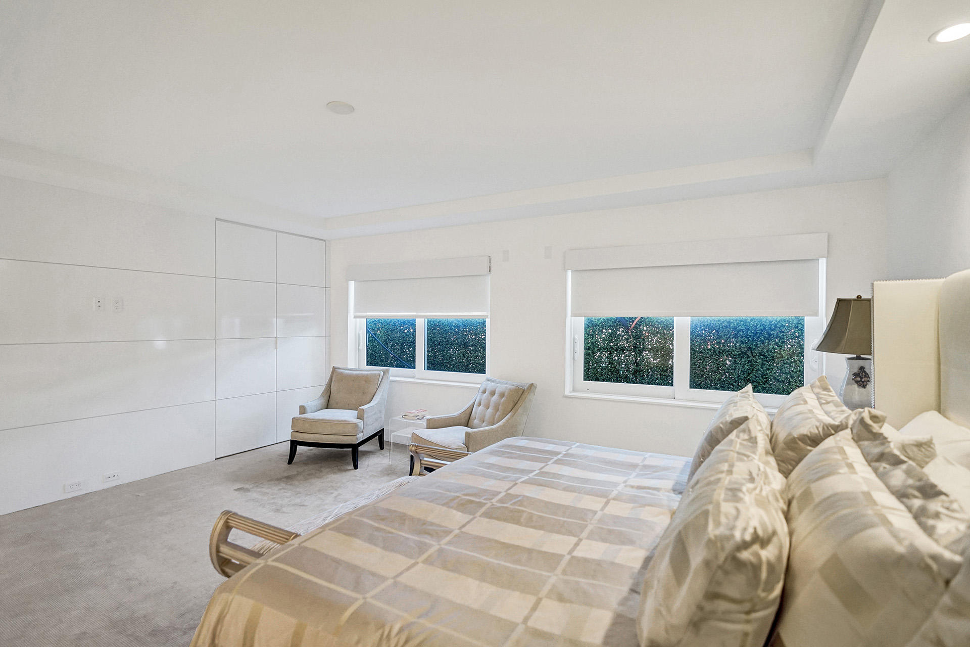 Palm Beach Towers - Residential