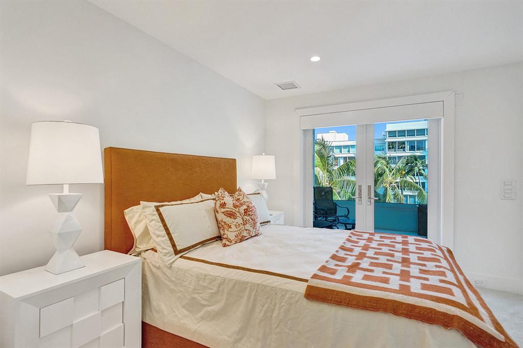 Palm Beach Towers - Residential