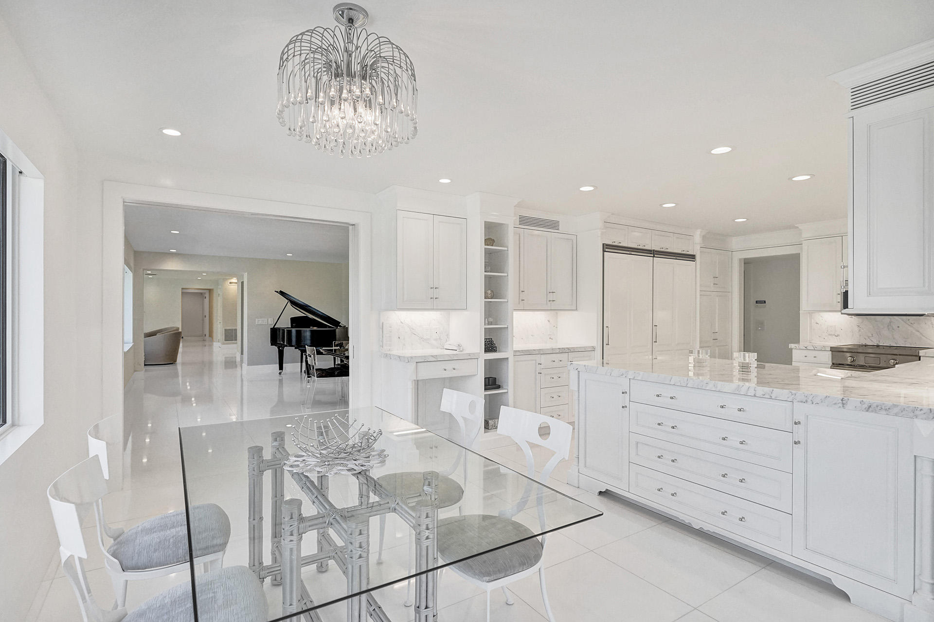 Palm Beach Towers - Residential