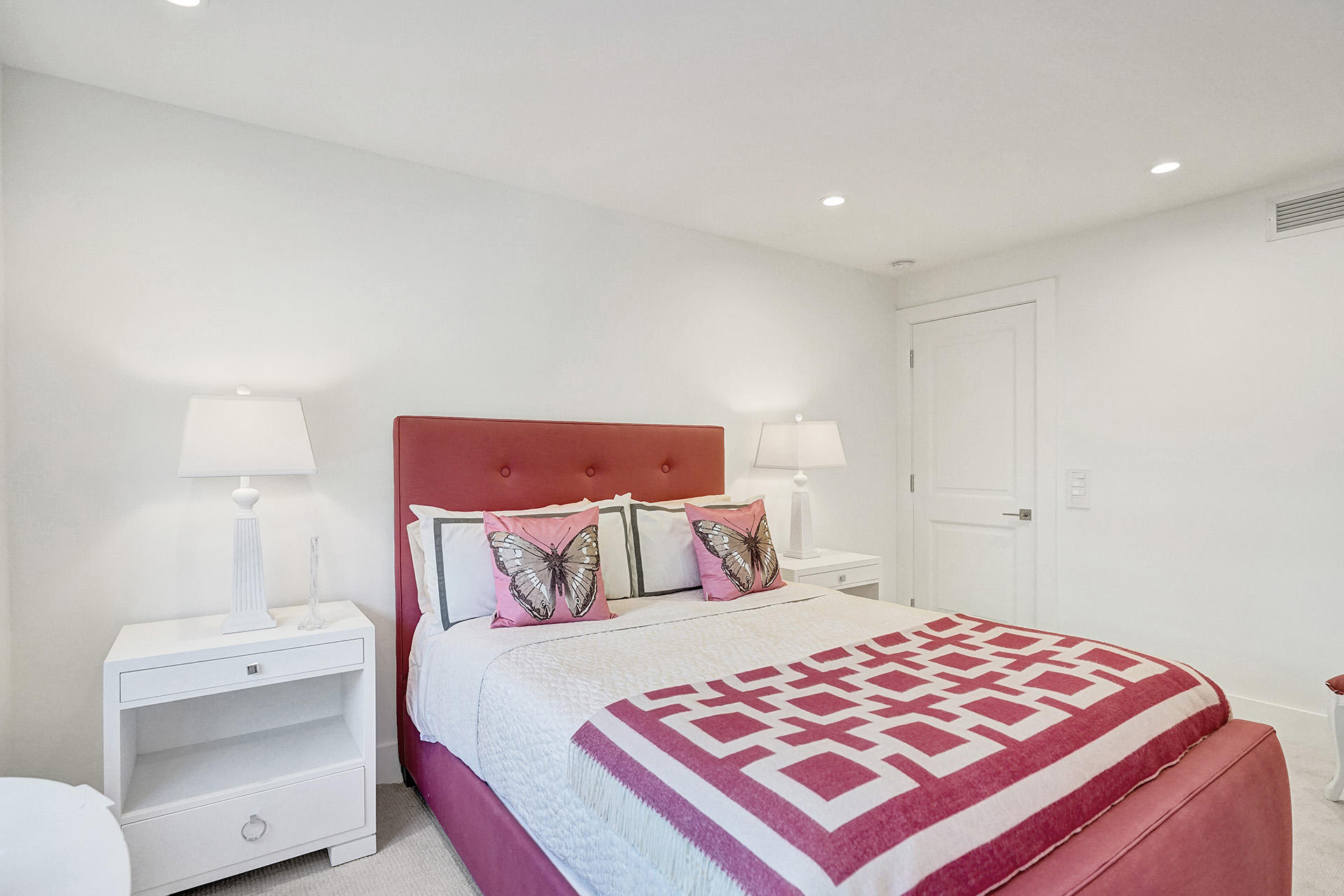 Palm Beach Towers - Residential