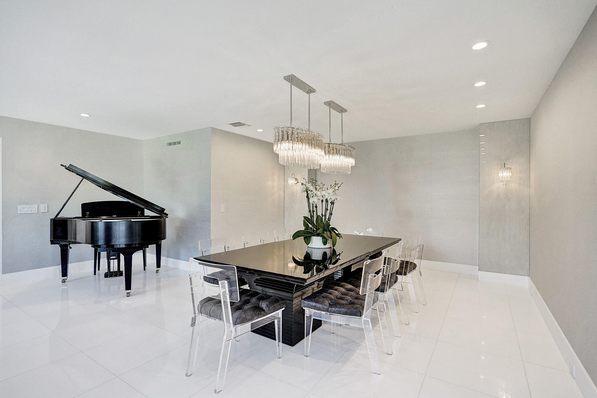 Palm Beach Towers - Residential