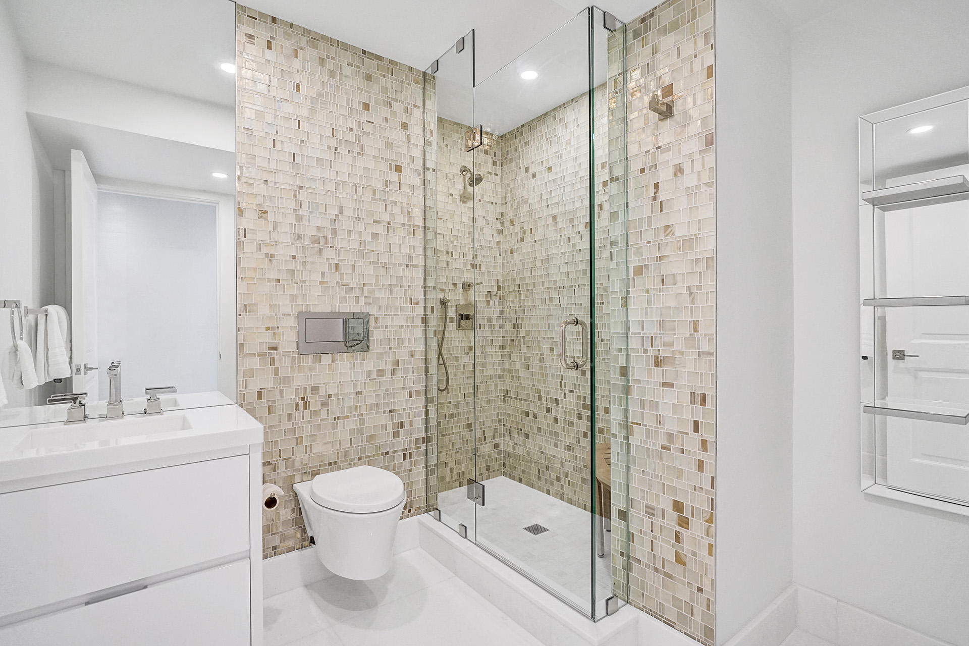 Palm Beach Towers - Residential