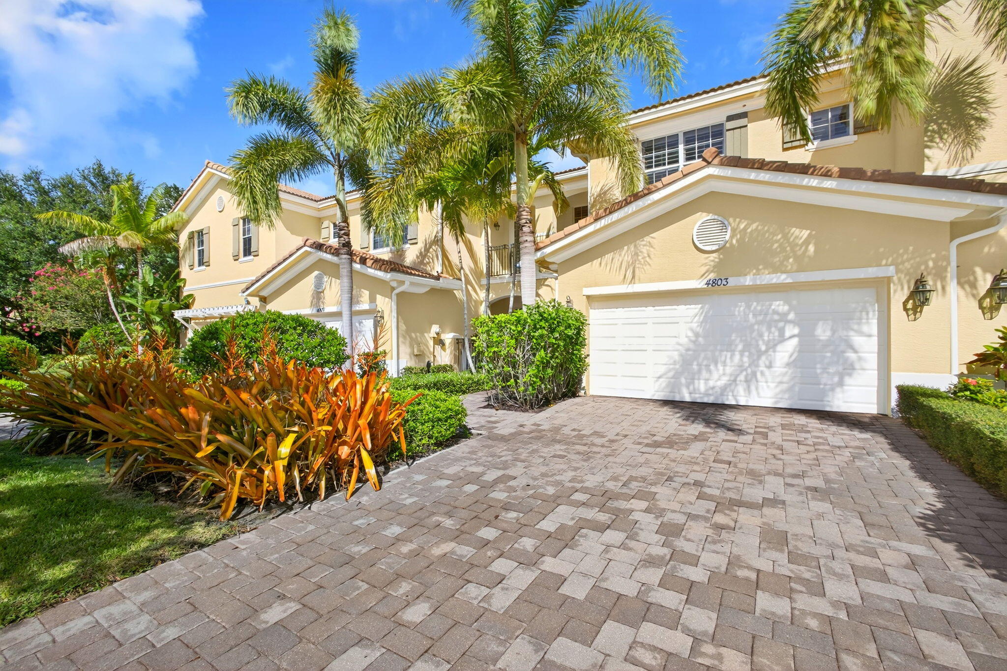 Sought after Juniper model in Paloma. 3 bedroom plus den, 3 full bathrooms. High end luxury flooring installed in the den & upstairs. NO CARPET! Hurricane impact windows & doors, plantation shutters in all the rooms, granite counters in kitchen with subway tile backsplash & stainless steel appliances. Master bedroom has two large walk in closets & spacious guest bedrooms. Have morning coffee on your extended patio. Lives like an attached single family homes. Steps to the community pool. Paloma is a gated community centrally located to I95, Florida Turnpike, Gardens Mall, Downtown at the Gardens, Alton Town Center and beautiful Jupiter and Juno Beaches. Small pet may be considered at owners discretion and with a non refundable pet fee. This townhome will not last!
