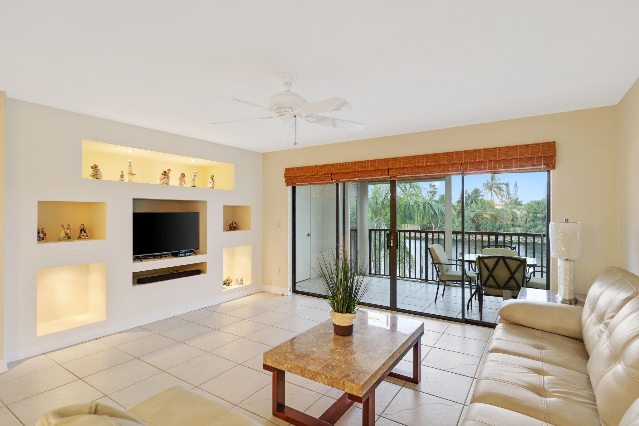 CAPTAINS WALK CONDO - Residential