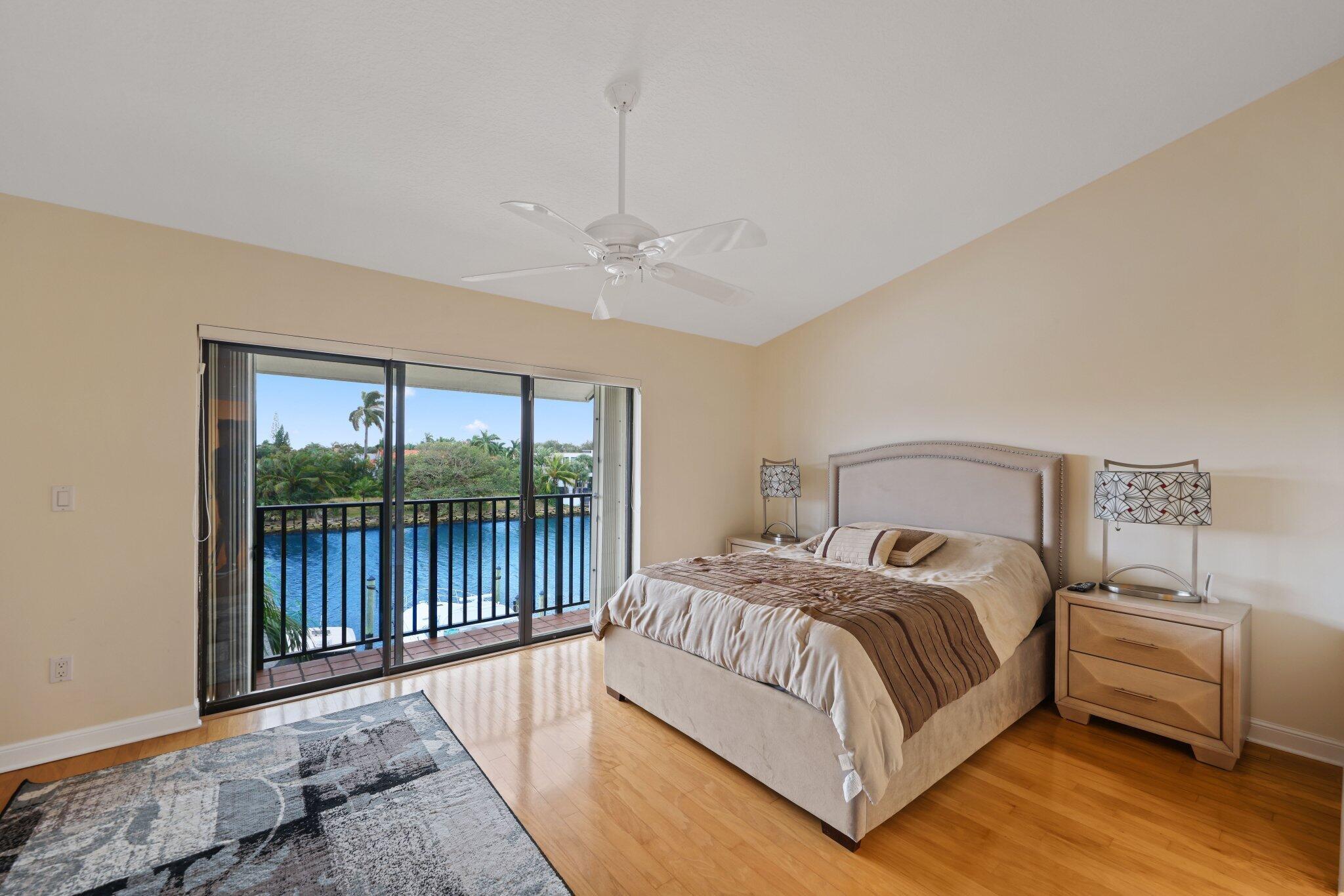 CAPTAINS WALK CONDO - Residential