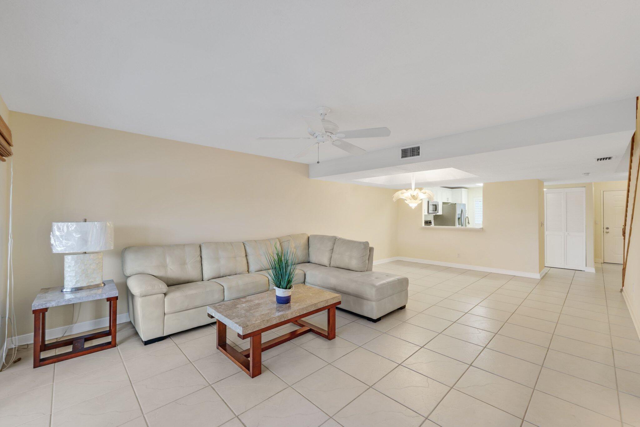 CAPTAINS WALK CONDO - Residential