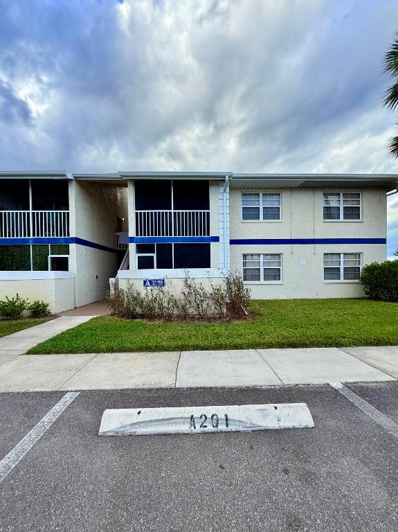 MIDPORT PLACE I, A CONDOMINIUM - Residential