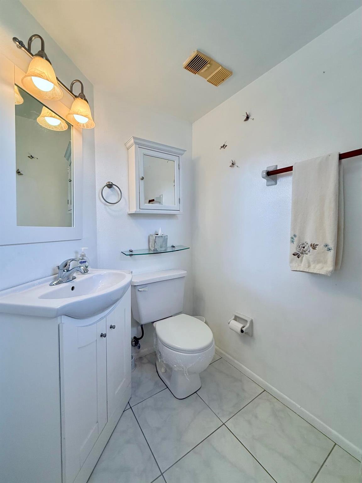 MIDPORT PLACE I, A CONDOM - Residential