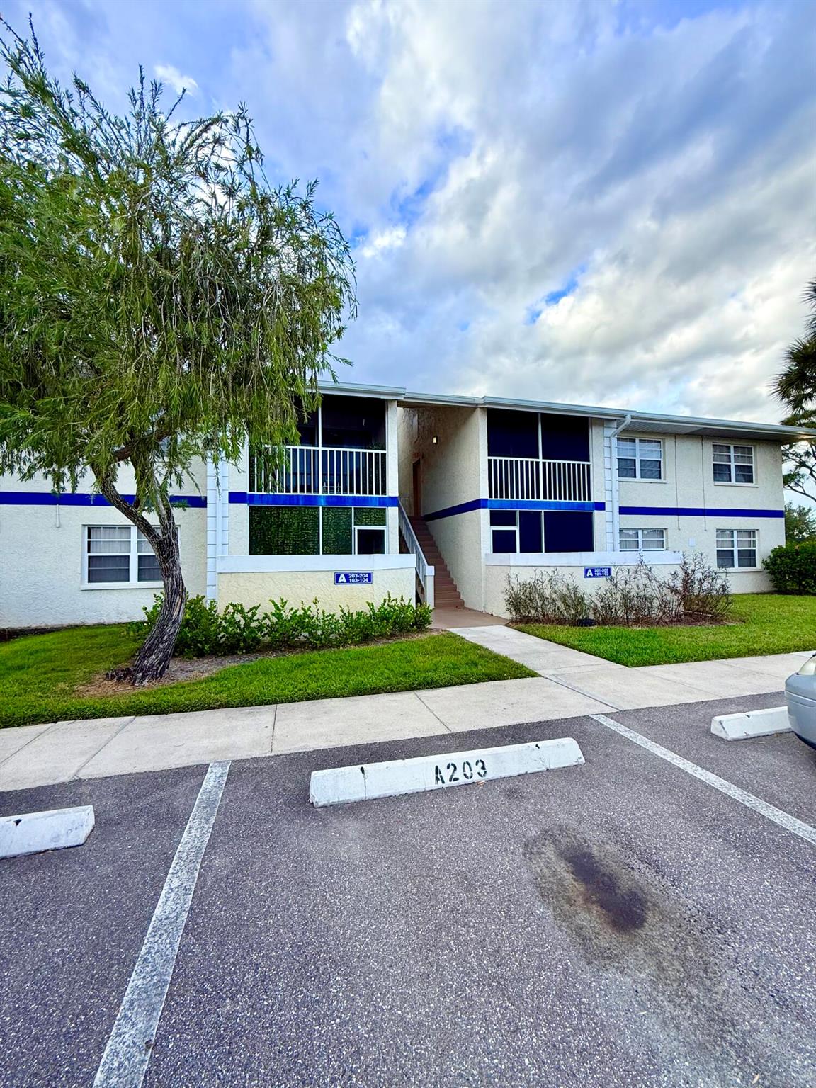 MIDPORT PLACE I, A CONDOM - Residential