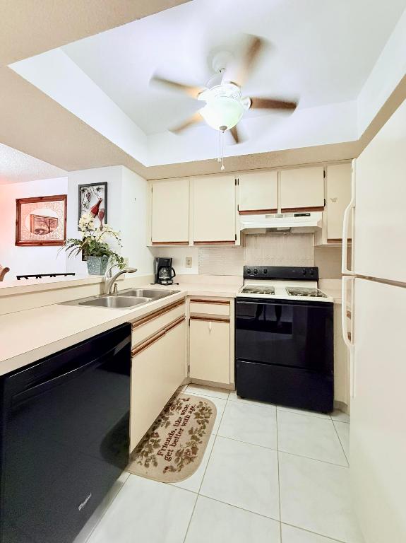 MIDPORT PLACE I, A CONDOMINIUM - Residential