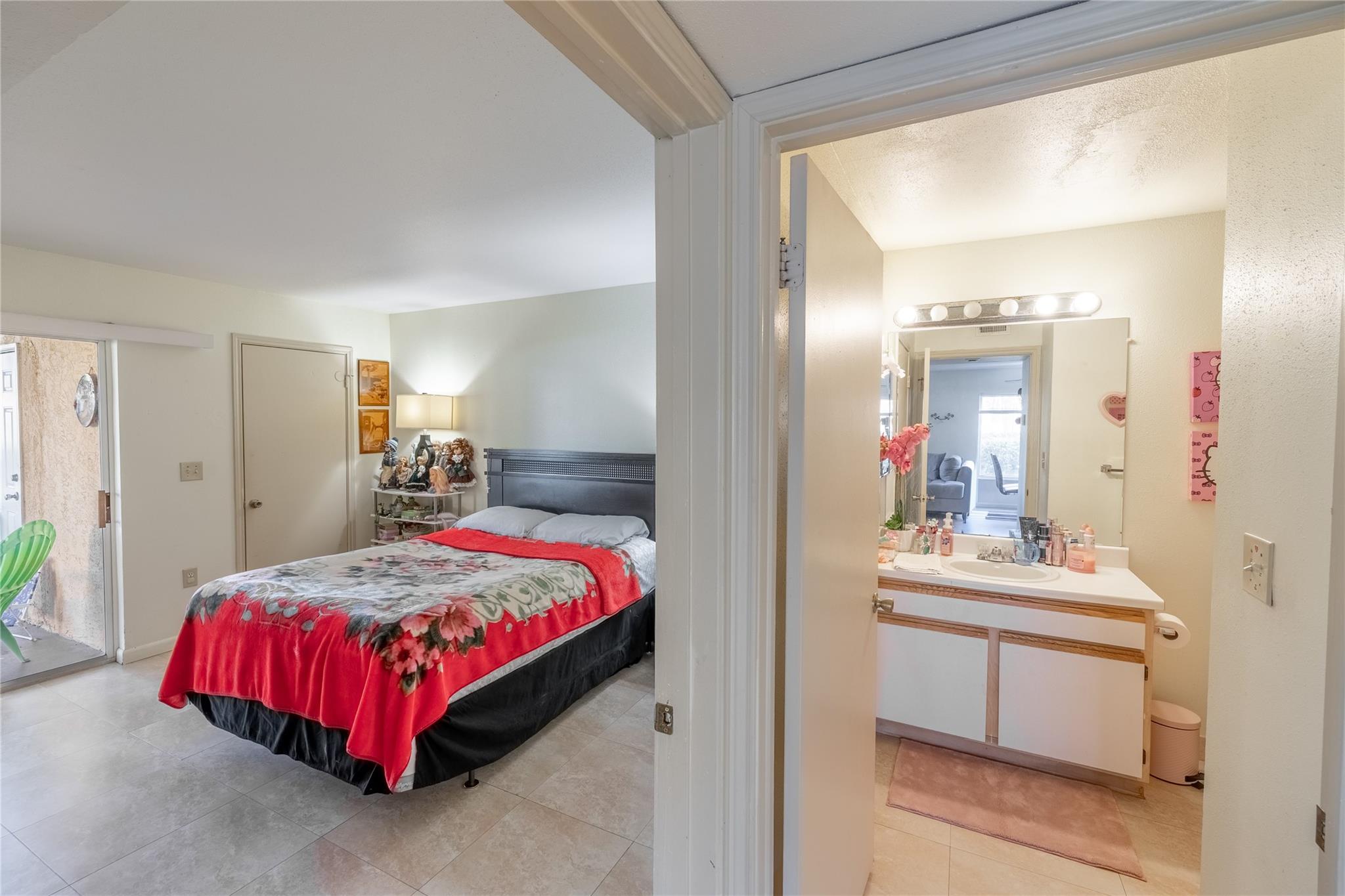 Sailboat Pointe Condo - Residential Lease