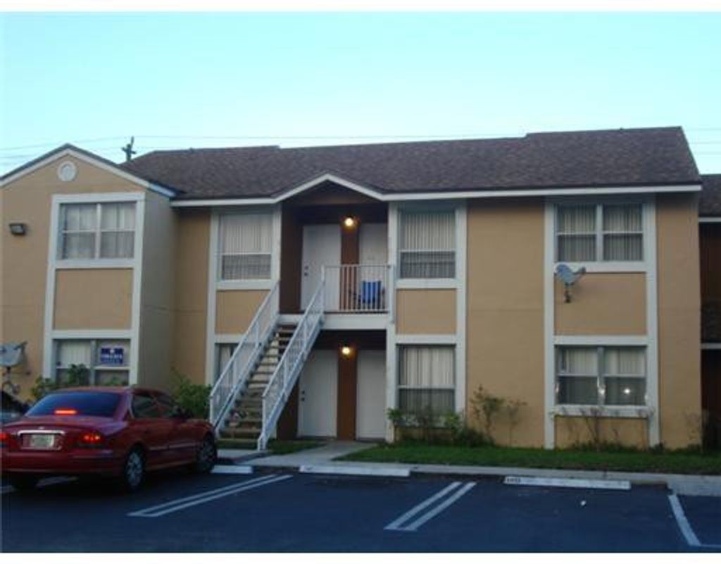 Photo of 2183 SW 80th Terrace #2183, Miramar, FL 33025 (MLS # F10537191)