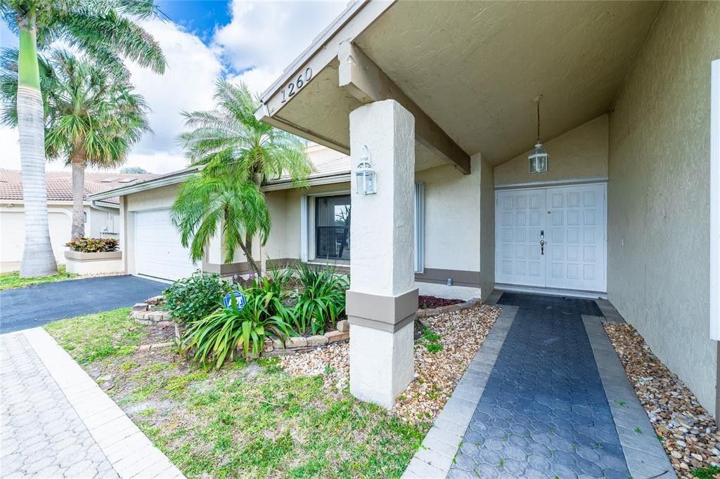 Photo of 1260 NW 101st Avenue, Plantation, FL 33322 (MLS # F10538637)