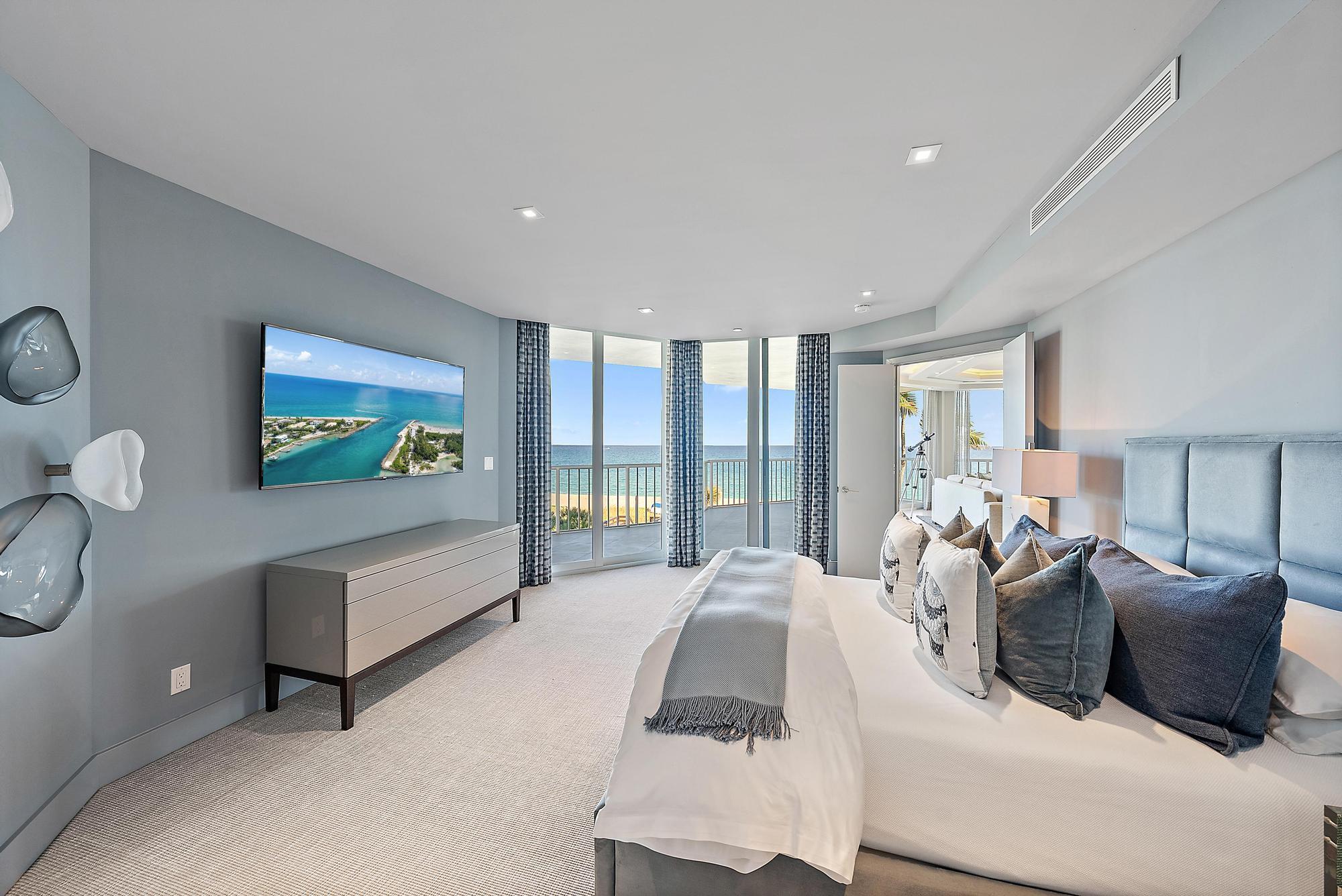 TWENTY SEVEN SEVENTY SOUT - Residential