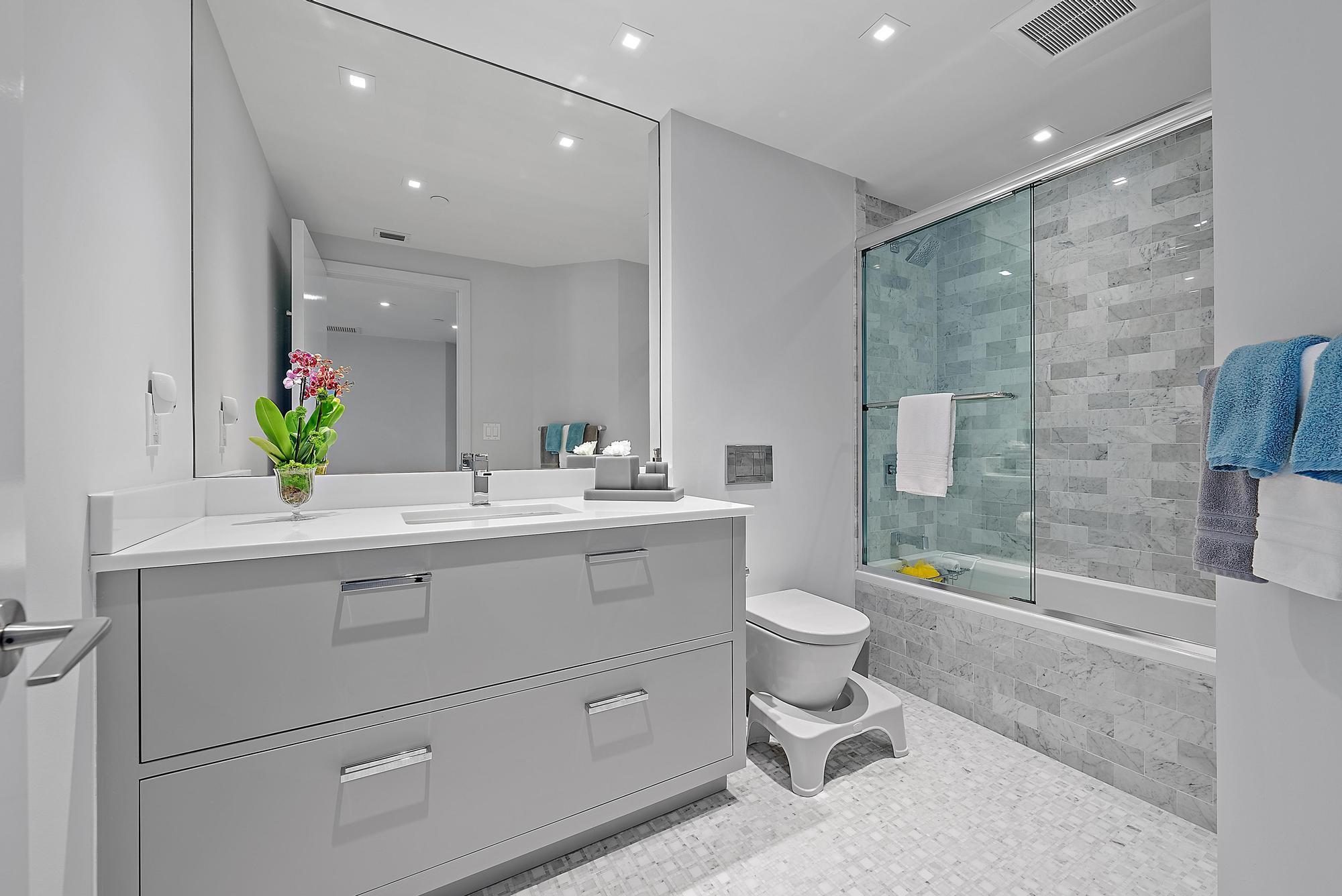 TWENTY SEVEN SEVENTY SOUT - Residential