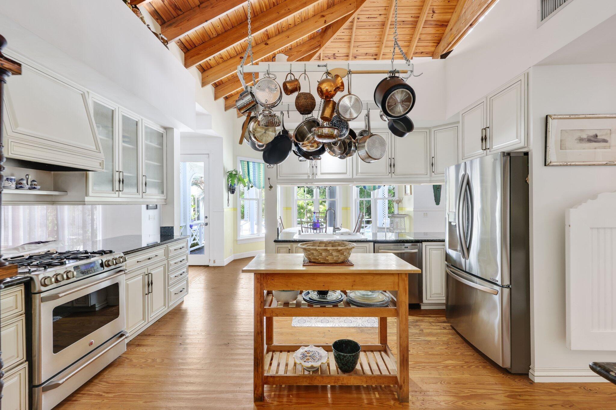 Island Country Estates - Residential